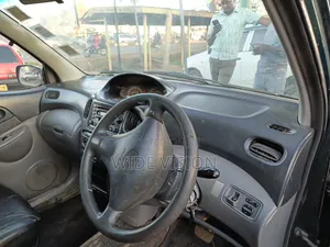 Nissan Wingroad 2004 Black