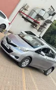 Toyota Vitz 2013 Silver - 4