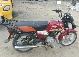 TVS XL 100 2020 Nyekundu