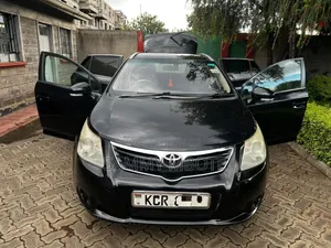 Toyota Avensis 2.0 Advanced Automatic 2011
