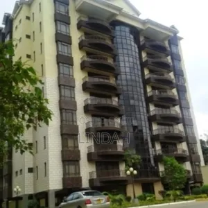 3 Bed All Ensuite Apt with SQ in Kilimani, Hurlingham