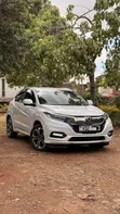 Honda Vezel 1.5 Hybrid 2WD 2019 White - 1