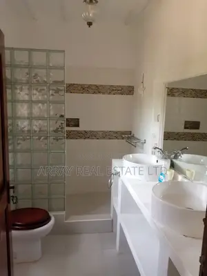 Nyumba ya Vyumba 5 Inauzwa Casuarina, Malindi