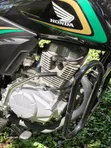 Honda CB 150R Nyeusi - 1