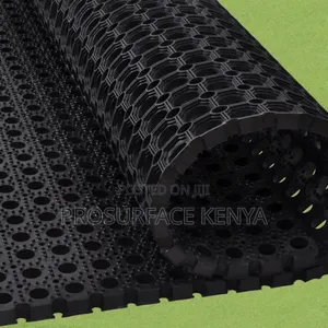 Black Hollow Drainage Mat for Commercial Laundry