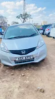 Honda Fit 2011 Silver - 4
