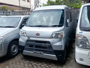 Daihatsu Hijet 2019 Nyeupe