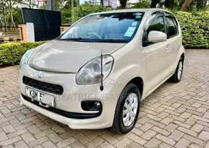 Toyota Passo 2016 Beige