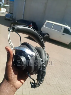 Chester CDH-200 Headphones za Over-Ear Zilizotumika
