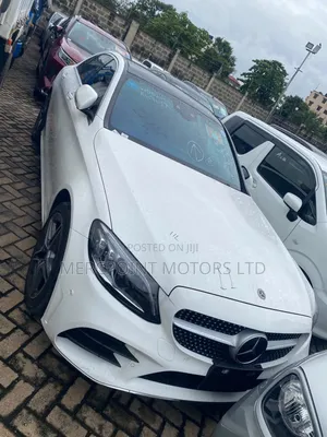 Mercedes-Benz C200 2020