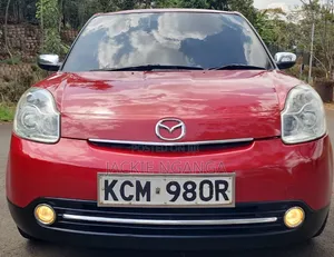 Mazda Verisa 2010 Nyekundu