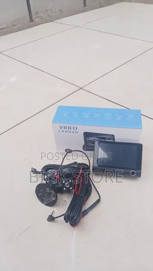 Dash Cam 3 Lens XH202-4