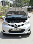 Toyota Vitz 2010 Silver - 4