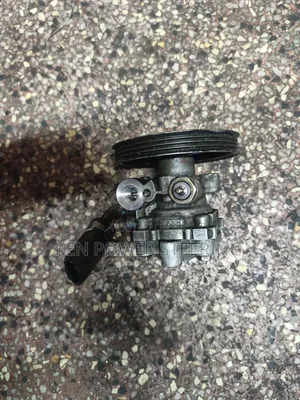 Vanette F8 Engine Power Steering Pump