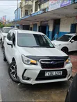 Subaru Forester 2018 Nyeupe - 2