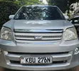 Toyota Noah 2006 Nyeupe - 4