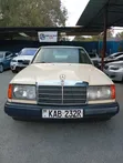 Mercedes-Benz W124 1989 Beige - 1