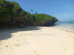 Ardhi ya Beach Tiwi Pwani ya Kusini - Eka 22