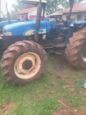 New Holland TT75 4WD Tractor (2015)