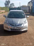Honda Fit 2011 Nyeupe - 1