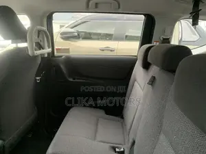 Toyota Sienta 1.5 FWD 2021 Silver