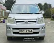 Toyota Noah 2005 Nyeupe - 1