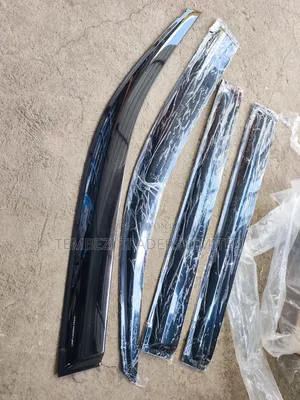 Vifuniko vya Madirisha ya Injection kwa Toyota Land Cruiser Prado J150