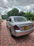 Nissan Tiida 2006 Nyeupe - 3