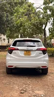Honda Vezel 1.5 Hybrid SUV 2019 Nyeupe - 4