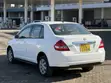 Nissan Tiida 2010 Nyeupe - 2