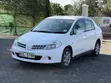 Nissan Tiida 2010 Nyeupe - 4