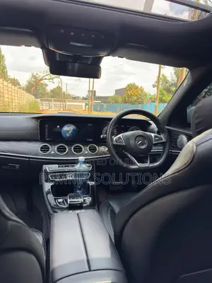 Mercedes-Benz E200 2016 Nyeupe