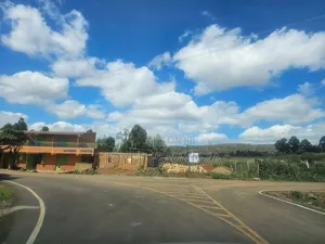 Ekari 5 za Ardhi Zinauzwa Kikuyu Kamangu