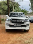 Toyota Land Cruiser V8 2010 - 1