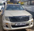 Toyota Hilux 2012 Beige - 1