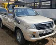 Toyota Hilux 2012 Beige - 3
