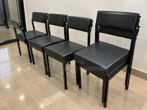 Viti vya Wageni vya Ngozi Nyeusi