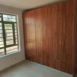 Nyumba ya Kifahari Vyumba 6 Runda Estate Inauzwa - 4