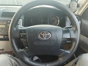 Stirlingi ya Toyota Mark X 2004-06 na Airbag Pad (Imejengwa Upya Rexine)