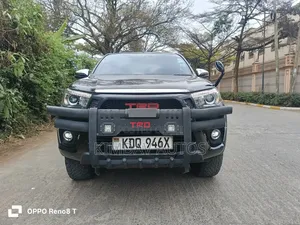 Toyota Hilux Revo Double Cab 2.8 Diesel AWD 2017 Nyeusi