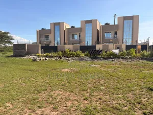 Maisonette ya Vyumba 4 vya Kulala Inauzwa Tola, Witeithie
