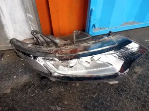 Mitsubishi Outlander Headlight 2017 (Non-Xenon)