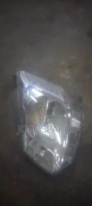 Toyota Land Cruiser Prado FJ90 Front Corner Headlight (Used)