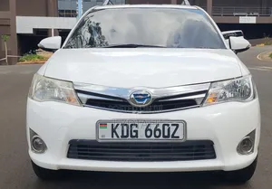 Toyota Corolla Fielder 2014 Hybrid