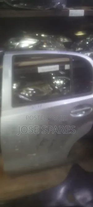 Milango ya Toyota Passo - Imetumika