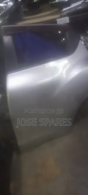 Milango ya Suzuki Swift