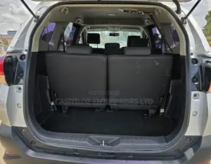 Toyota Rush 1.5 RWD SUV 2019 Silver
