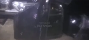 Milango ya Toyota Vitz - Imetumika