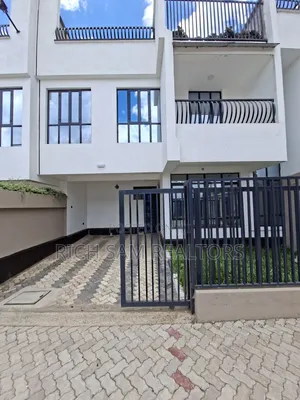 Nyumba ya Vyumba 5 vya Kulala Milimani, Nakuru, Inauzwa