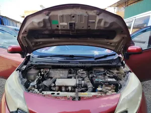 Nissan Note 2014 Nyekundu